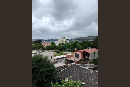 Vista de kitnet/studio para alugar com 1 quarto, 35m² em Jardim Botânico, Porto Alegre