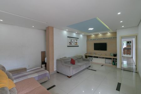 Sala de casa à venda com 3 quartos, 364m² em Juliana, Belo Horizonte