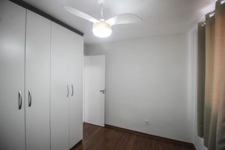 Quarto 1 de apartamento para alugar com 2 quartos, 51m² em Vila Dagmar, Belford Roxo