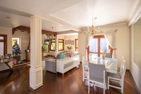 Sala de casa para alugar com 4 quartos, 300m² em Vila Albertina, São Paulo