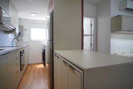 Apartamento à venda com 1 quarto, 54m² em Três Figueiras, Porto Alegre