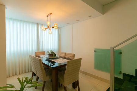 Apartamento à venda com 3 quartos, 218m² em Manacás, Belo Horizonte