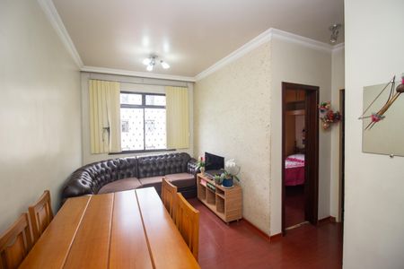 Sala de apartamento à venda com 2 quartos, 50m² em Centro, Contagem
