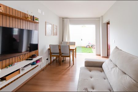 Sala de apartamento para alugar com 2 quartos, 59m² em João Pinheiro, Belo Horizonte