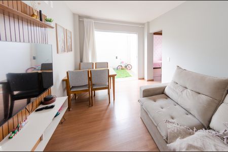 Sala de apartamento para alugar com 2 quartos, 59m² em João Pinheiro, Belo Horizonte