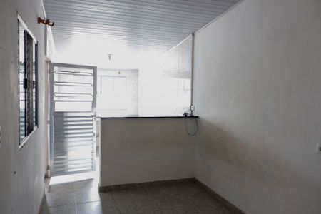 Sala/Quarto de casa para alugar com 1 quarto, 50m² em Jardim Roberto, Osasco