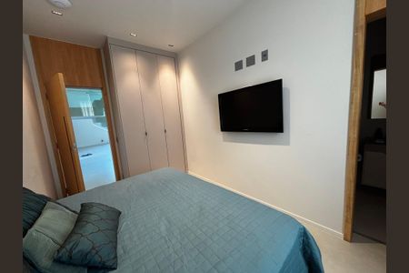 Suíte 1 de casa de condomínio à venda com 5 quartos, 1500m² em Barra da Tijuca, Rio de Janeiro