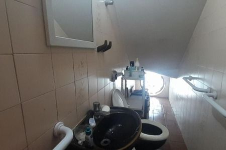 Casa à venda com 3 quartos, 155m² em Jardim Rizzo, São Paulo