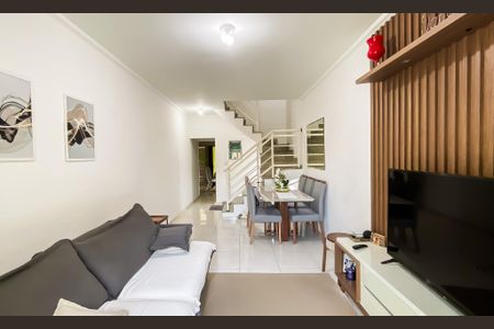 Sala de casa à venda com 2 quartos, 153m² em Jardim Hercilia, São Paulo