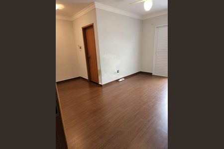 Casa à venda com 3 quartos, 285m² em Carandiru, São Paulo