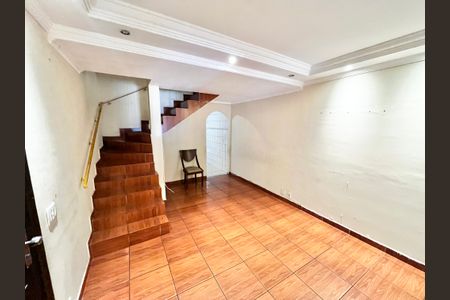 Sala de casa à venda com 3 quartos, 92m² em Vila Dionisia, São Paulo