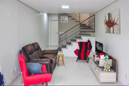 Casa de Condomínio à venda com 4 quartos, 133m² em Teresópolis, Porto Alegre