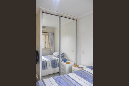 Casa de Condomínio à venda com 4 quartos, 133m² em Teresópolis, Porto Alegre