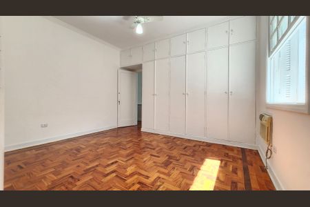 Quarto Suíte de casa para alugar com 3 quartos, 250m² em Boqueirão, Santos