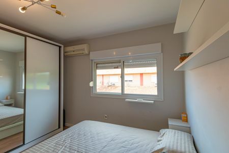 Quarto 1 de casa de condomínio para alugar com 2 quartos, 80m² em Rio Branco, Canoas