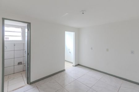 Quarto de casa para alugar com 1 quarto, 47m² em Santo Antônio, Porto Alegre