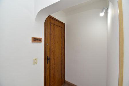 Sala de apartamento para alugar com 3 quartos, 85m² em Ahú, Curitiba