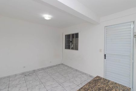 Kitnet de casa para alugar com 1 quarto, 30m² em Jardim Brasil, São Paulo