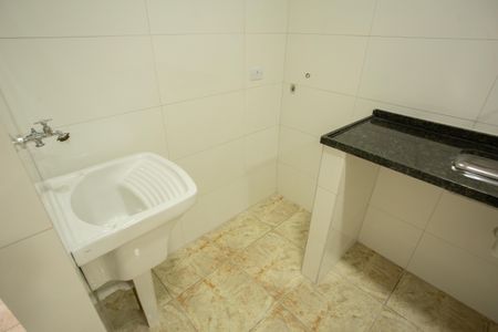 SALA E COZINHA de apartamento para alugar com 1 quarto, 25m² em Vila Amélia, São Paulo