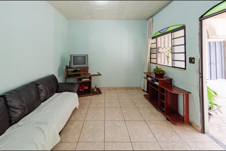 Sala de casa à venda com 6 quartos, 140m² em Dom Bosco, Belo Horizonte