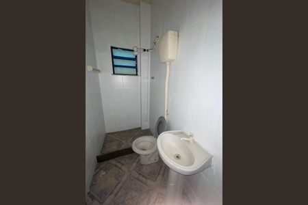 Banheiro de casa para alugar com 1 quarto, 42m² em Parque Lafaiete, Duque de Caxias