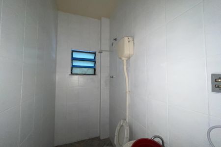 Banheiro de apartamento para alugar com 1 quarto, 42m² em Parque Lafaiete, Duque de Caxias