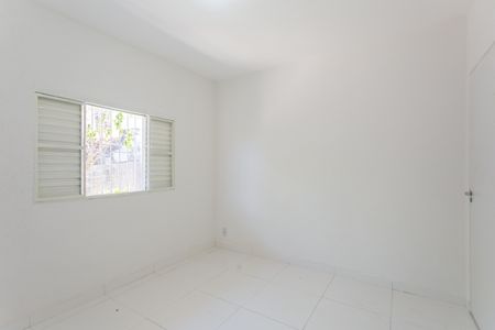 Quarto de casa para alugar com 1 quarto, 50m² em Limoeiro, São Paulo