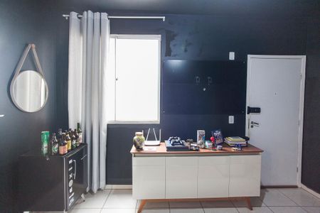 Sala de apartamento para alugar com 2 quartos, 45m² em Gávea, Uberlândia