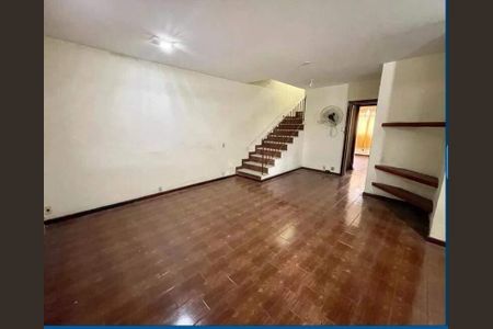 Casa à venda com 4 quartos, 450m² em Rocha Miranda, Rio de Janeiro