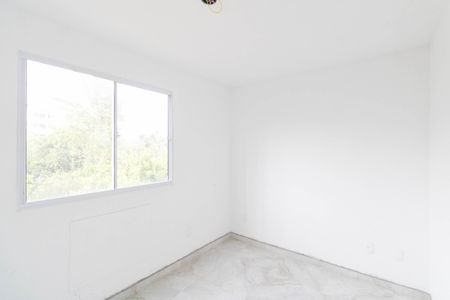 Quarto 1 de apartamento para alugar com 2 quartos, 42m² em Guaratiba, Rio de Janeiro