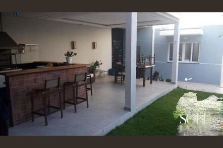 Casa à venda com 3 quartos, 270m² em Gramadão, Jundiaí
