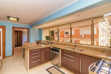 Cozinha de apartamento para alugar com 4 quartos, 385m² em Moinhos de Vento, Porto Alegre