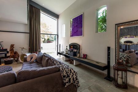 Casa à venda com 4 quartos, 485m² em Vila Sofia, São Paulo