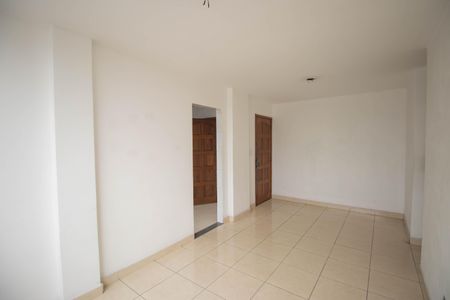 Sala de apartamento para alugar com 2 quartos, 55m² em Porto Novo, São Gonçalo
