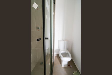 Banheiro de kitnet/studio para alugar com 1 quarto, 26m² em Brooklin, São Paulo