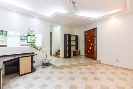 Sala de casa para alugar com 3 quartos, 330m² em Km 18, Osasco