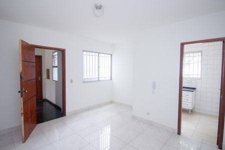 Sala de apartamento à venda com 2 quartos, 46m² em Arpoador, Contagem