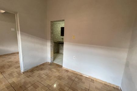 Sala de casa para alugar com 1 quarto, 40m² em Doutor Laureano, Duque de Caxias