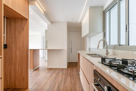 Cozinha de apartamento para alugar com 3 quartos, 117m² em Santa Cecília, Porto Alegre