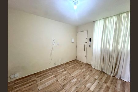 Sala de apartamento à venda com 2 quartos, 45m² em Vila Barros, Guarulhos