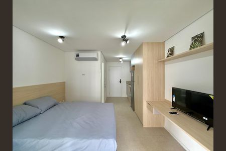 Quarto de kitnet/studio para alugar com 0 quarto, 26m² em Campo Belo, São Paulo