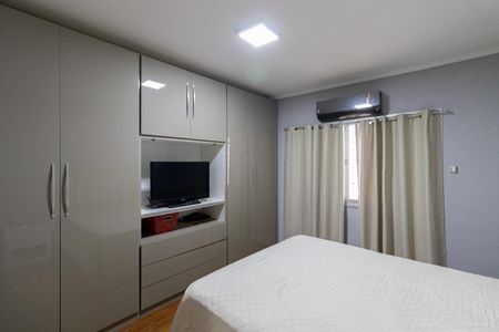 Casa à venda com 2 quartos, 141m² em Vila Santa Teresa, São Paulo