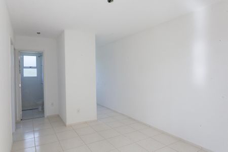 sala de apartamento para alugar com 2 quartos, 42m² em Caiapós, Contagem