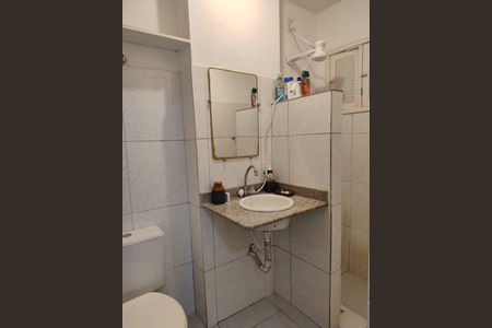 Banheiro de casa para alugar com 2 quartos, 65m² em Jacutinga, Belford Roxo