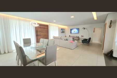 Casa de Condomínio para alugar com 4 quartos, 380m² em Condomínio Gran Royalle , Lagoa Santa