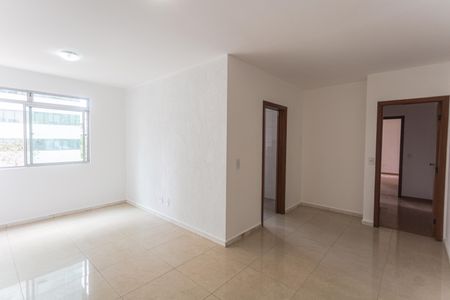 Sala de apartamento para alugar com 2 quartos, 85m² em Savassi, Belo Horizonte