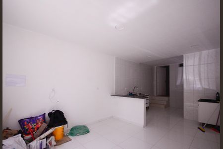 Sala de casa para alugar com 1 quarto, 76m² em Parque Bristol, São Paulo