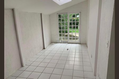 Casa à venda com 3 quartos, 220m² em Jardim Paulistano, São Paulo