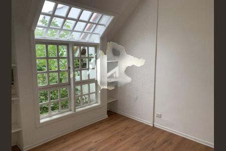 Casa à venda com 3 quartos, 220m² em Jardim Paulistano, São Paulo