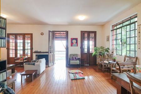 Sala de casa à venda com 4 quartos, 468m² em Vila Pirajussara, São Paulo